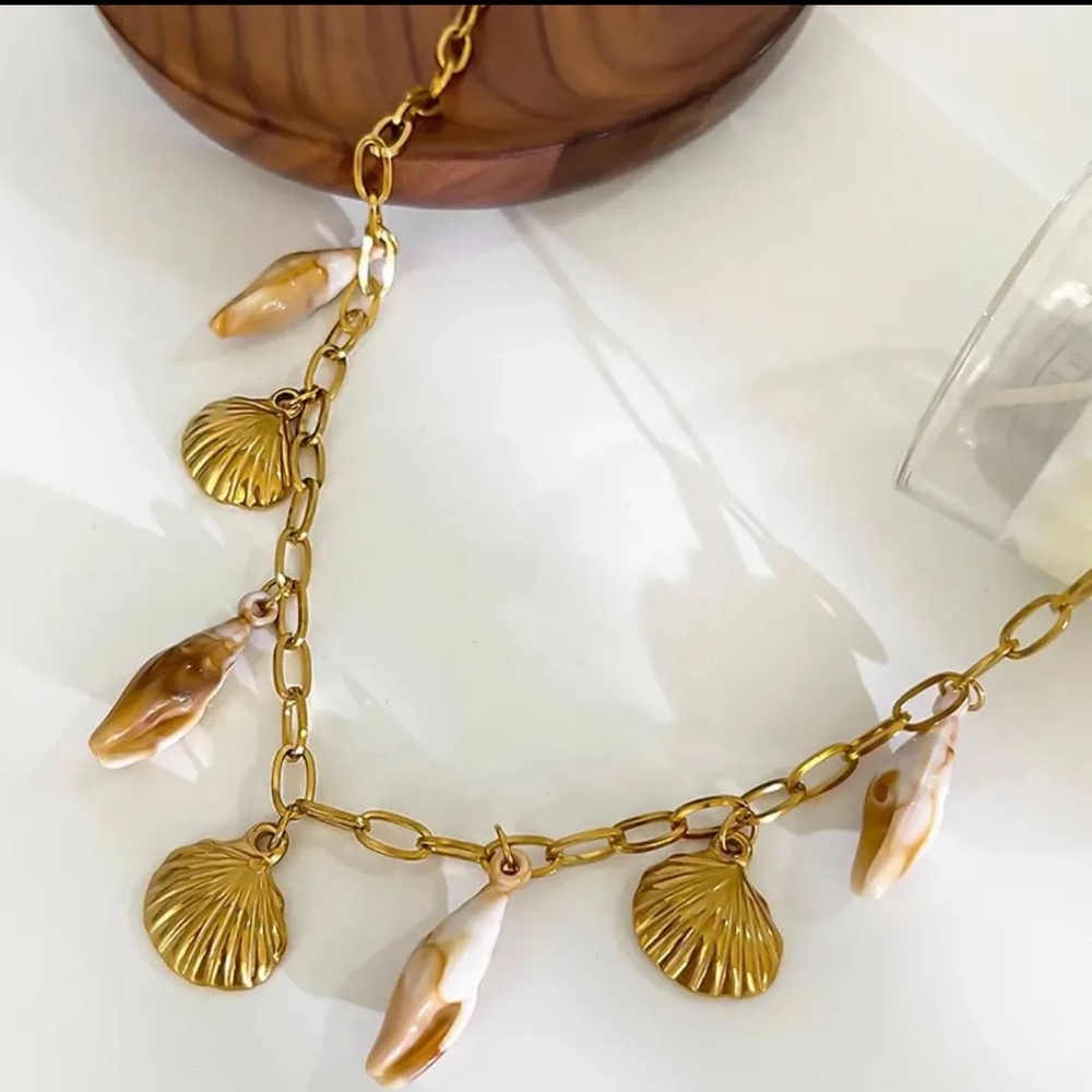Gold Shell Charm Necklace